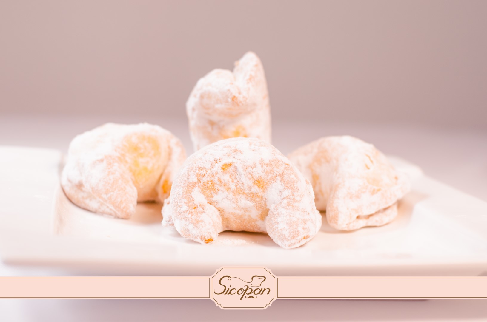 Cornulețe mari cu nucă (salon) - imagine 2