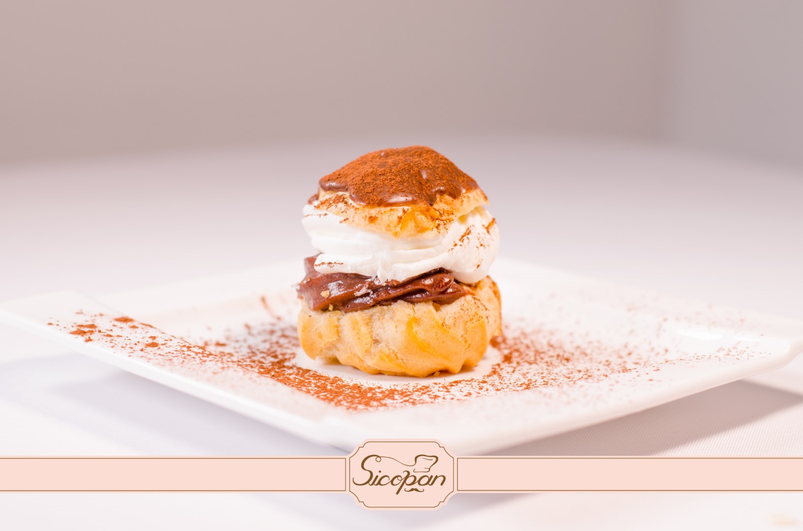 MiniChoux cu cremă de ciocolată