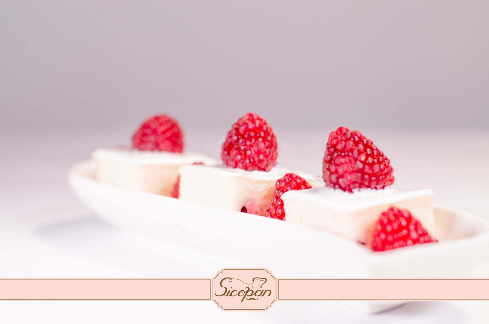 MiniMousse cu zmeură - imagine 2