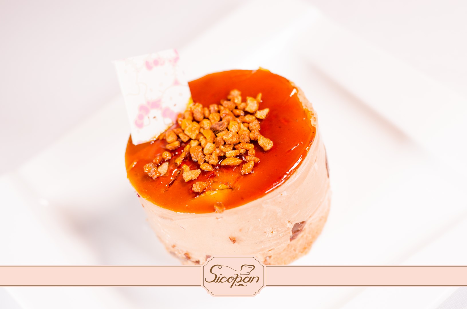 Tort monoporție cu mousse caramel