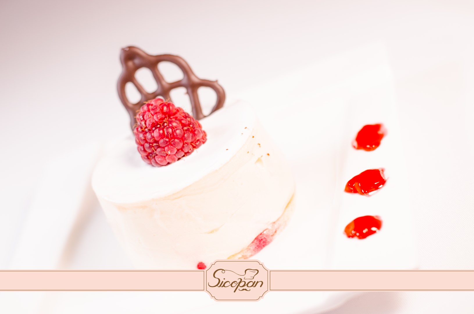 MiniMousse de Ciocolată albă cu zmeură sau caramel - imagine 4