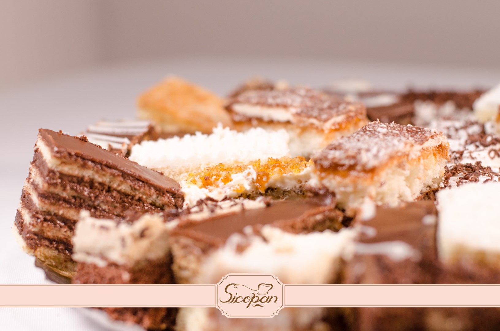 Prăjituri asortate - imagine 2