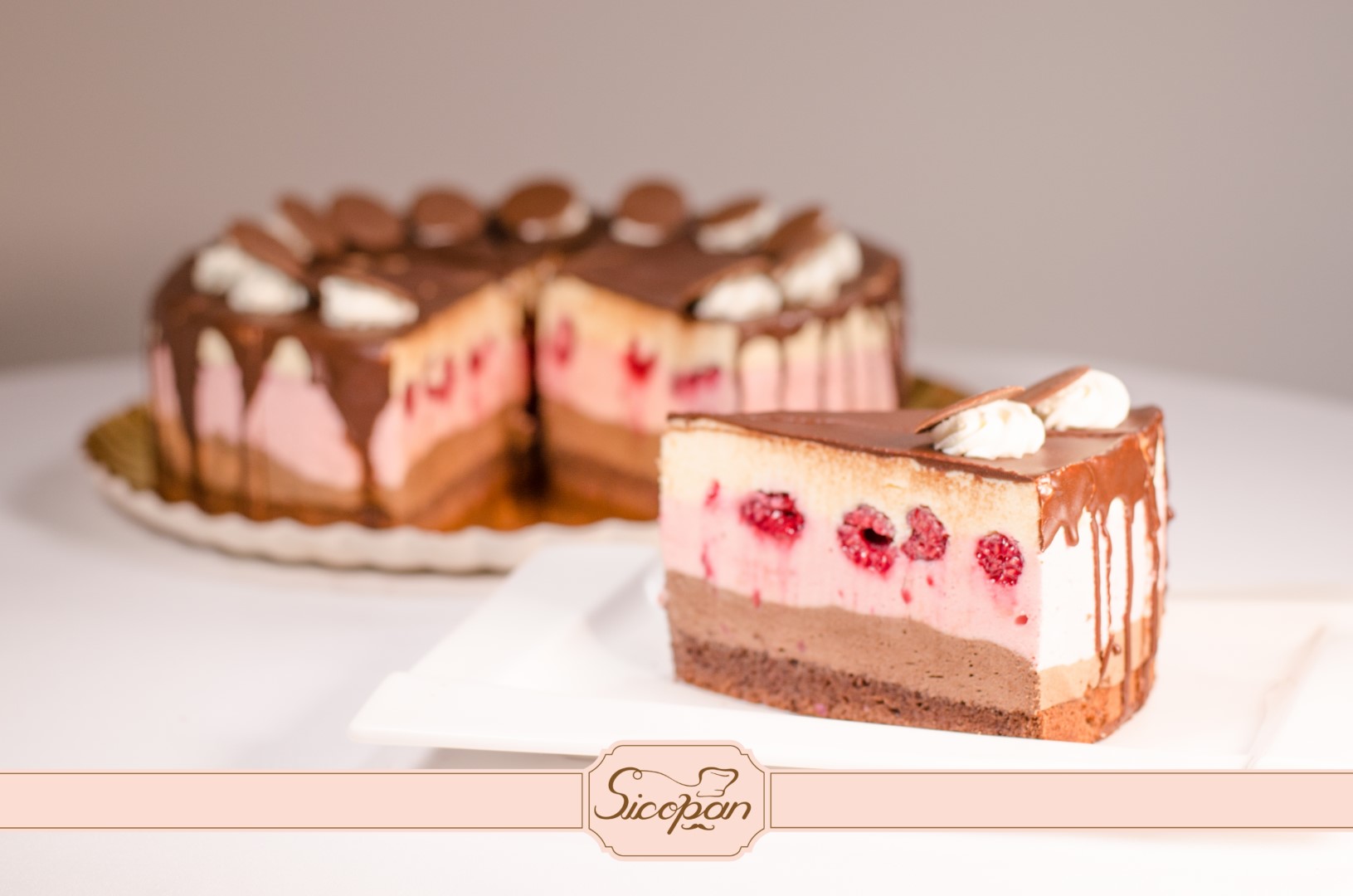 Tort Trio (Trei Ciocolate) cu zmeură