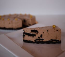 Tort cheesecake Oreo