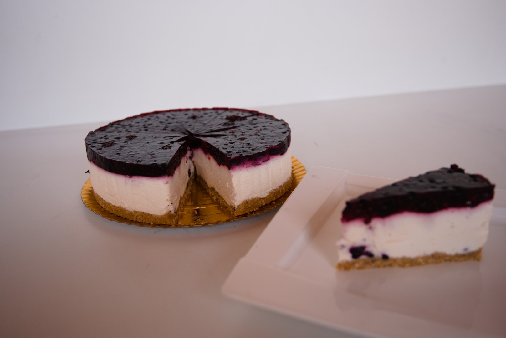 Tort cheesecake cu zmeură - imagine 2